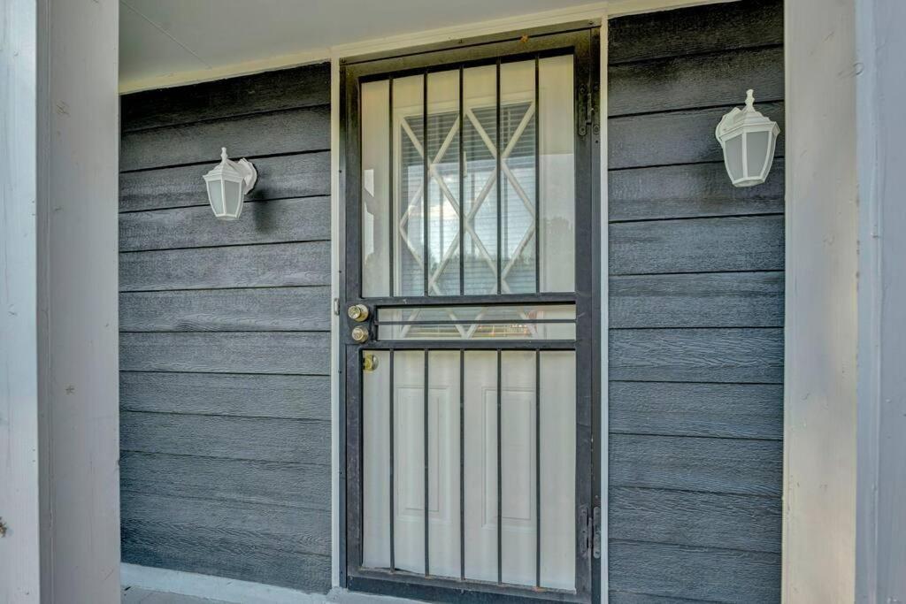 Glamorous 3Br 2Ba House W/ Large Fenced Backyard Memphis Exterior photo