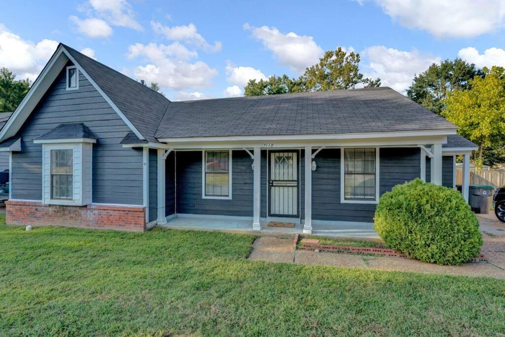 Glamorous 3Br 2Ba House W/ Large Fenced Backyard Memphis Exterior photo